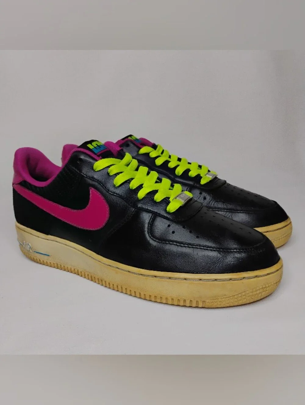 Men's Size 7.5 Vintage Nike Air Force 1 London AF1 Fireberry Retro 2012 Sneakers